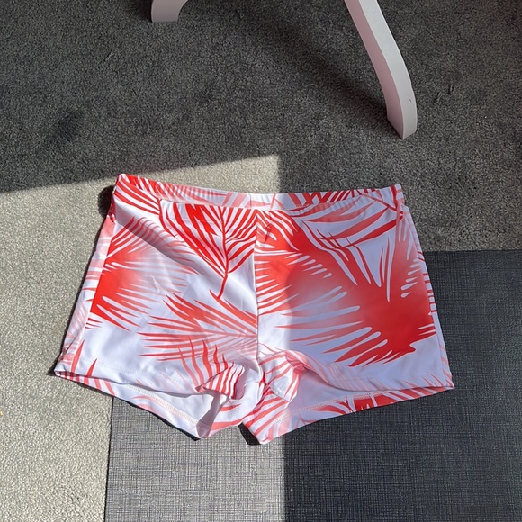 Nwt swimsuit - Picture 4 of 4